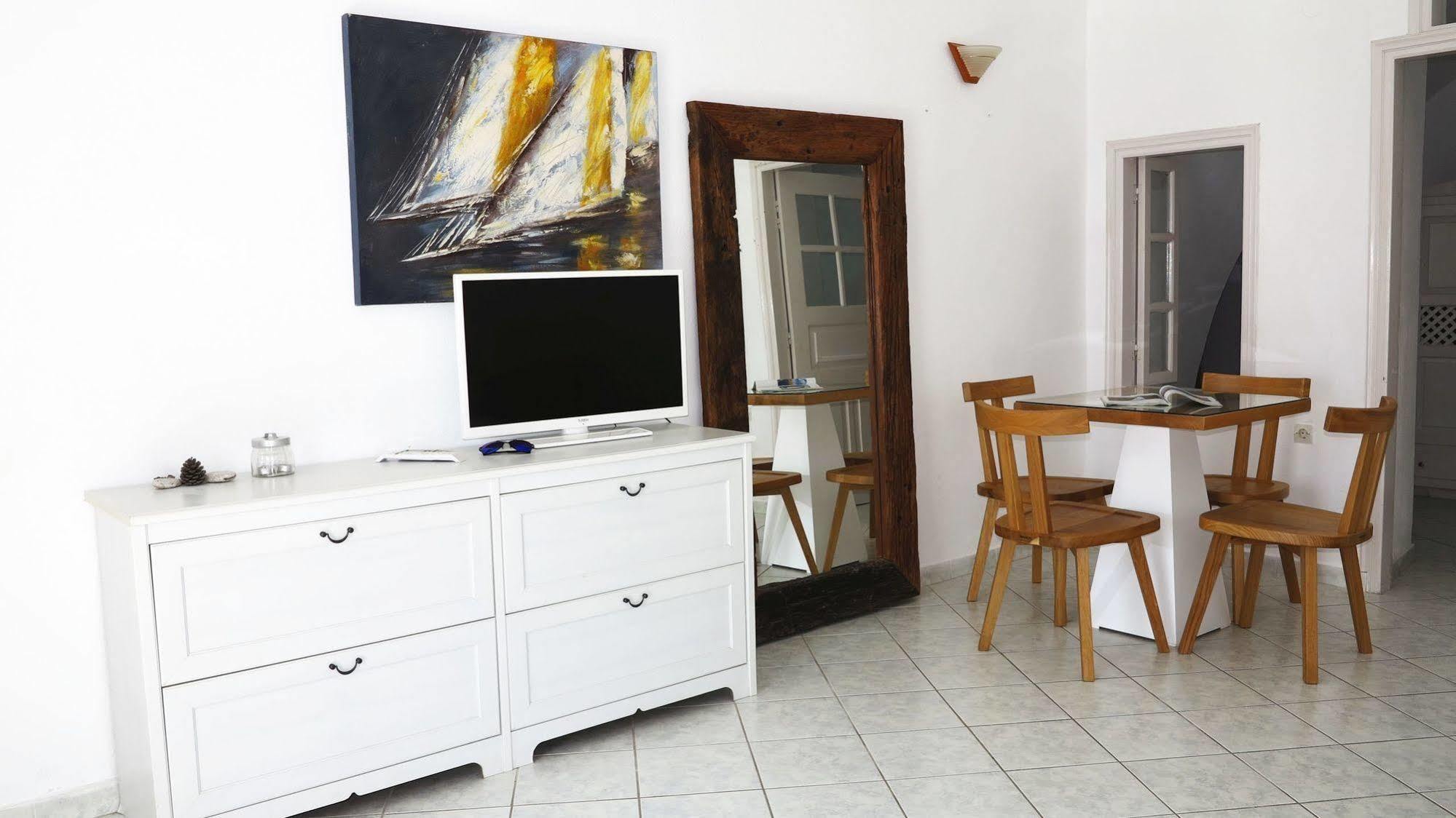 Finesse Suites Oia  Ngoại thất bức ảnh