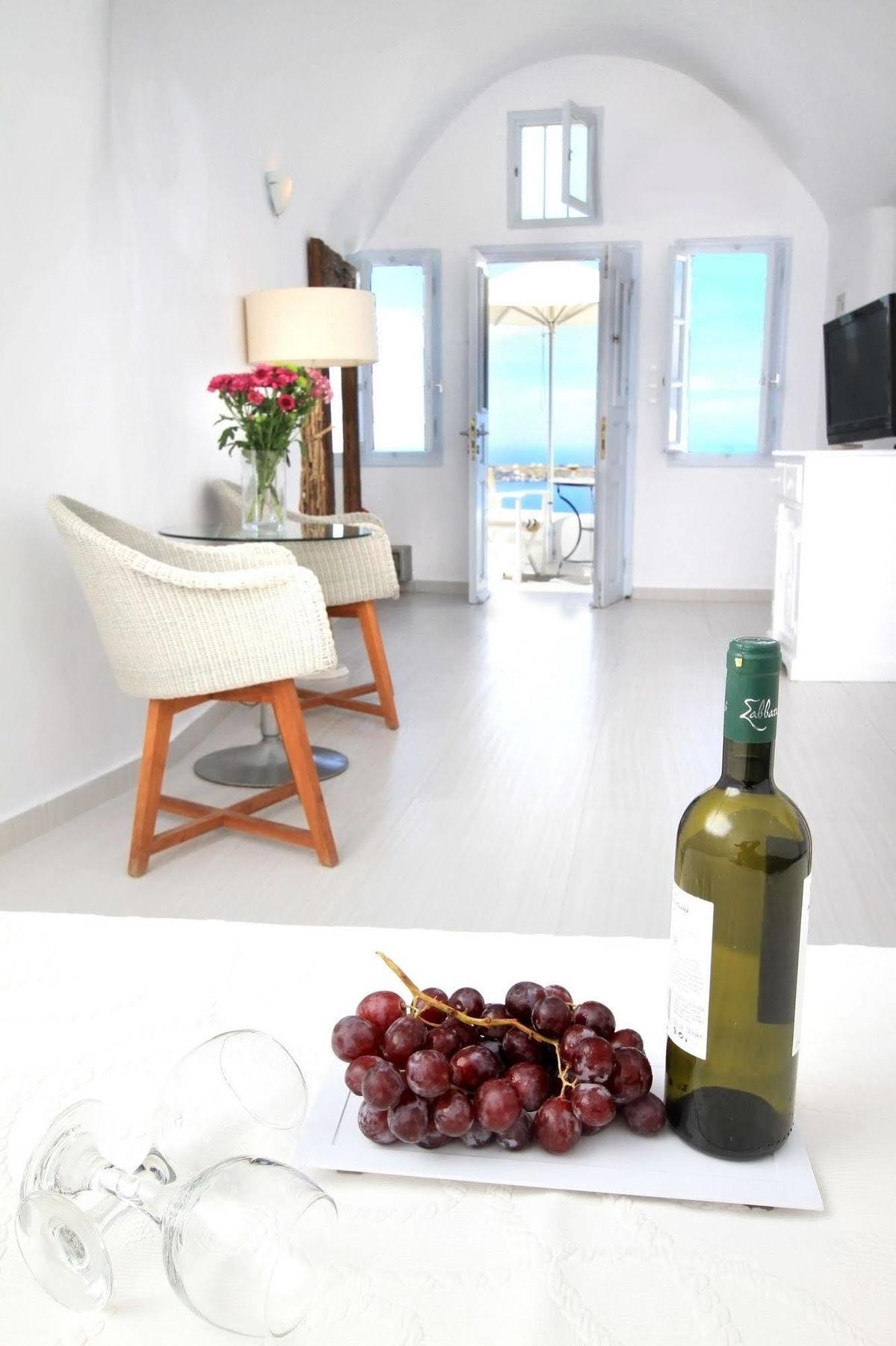 Finesse Suites Oia  Ngoại thất bức ảnh